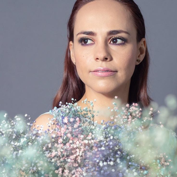 Portrait of Ananya meditation instructor